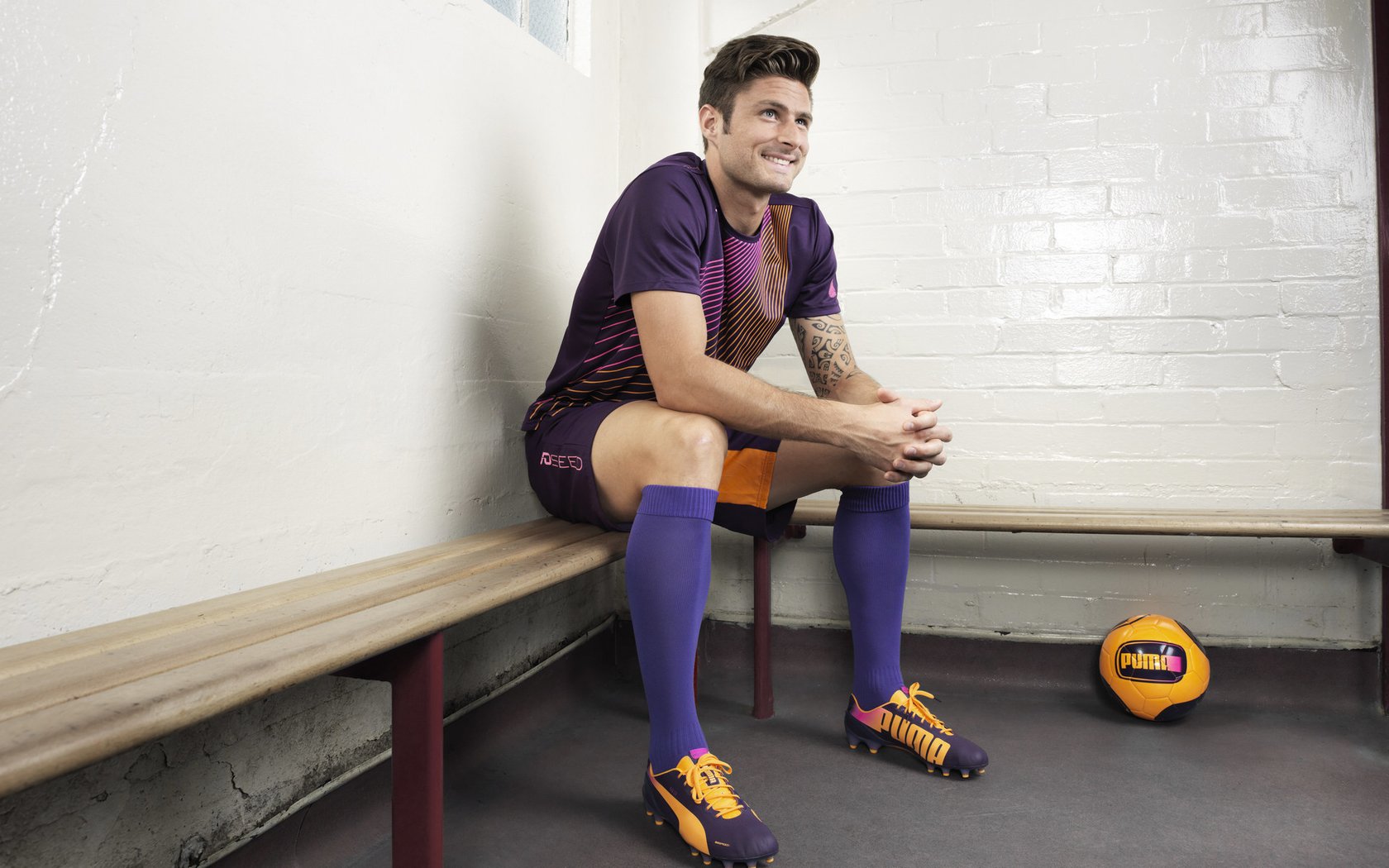 墨西哥换人上场自带“火锅”,热翻全场